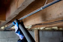 External heat trace cable on pipe with insulation