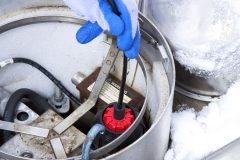 Rizer-Line installed into livestock waterer in Winter